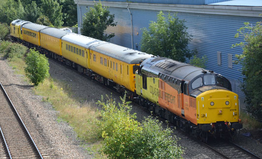 37219 & 97301 Network Rail test Train