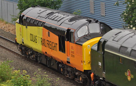 37219
            Colas