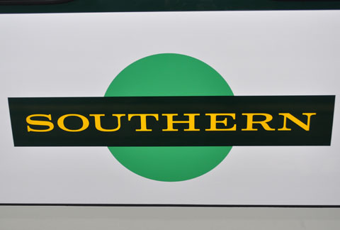 377 705 Southern
            Logo