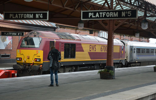 67008 Chiltern
            Trains