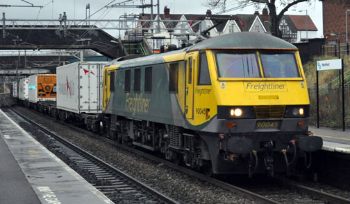 90045 Tilbury - Crewe