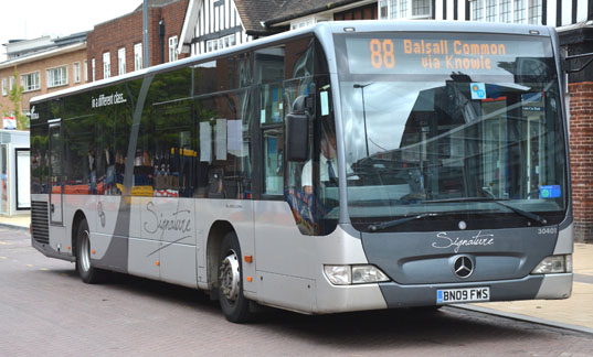 Signature Bus 30401