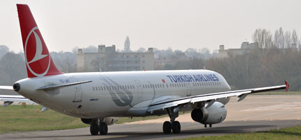 TC-JPT
                  Turkish Airlines