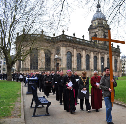 Church Yard
            Birmingham Cathedral